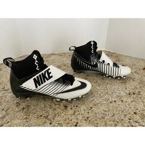 Nike Black and White Athletic Shoes